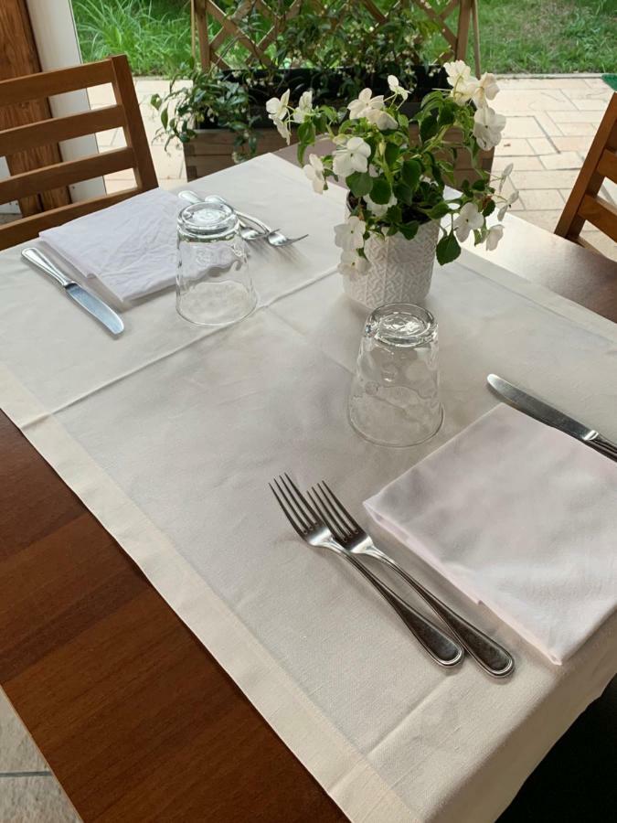 Hotel Mare Azzurro Террачина Екстер'єр фото